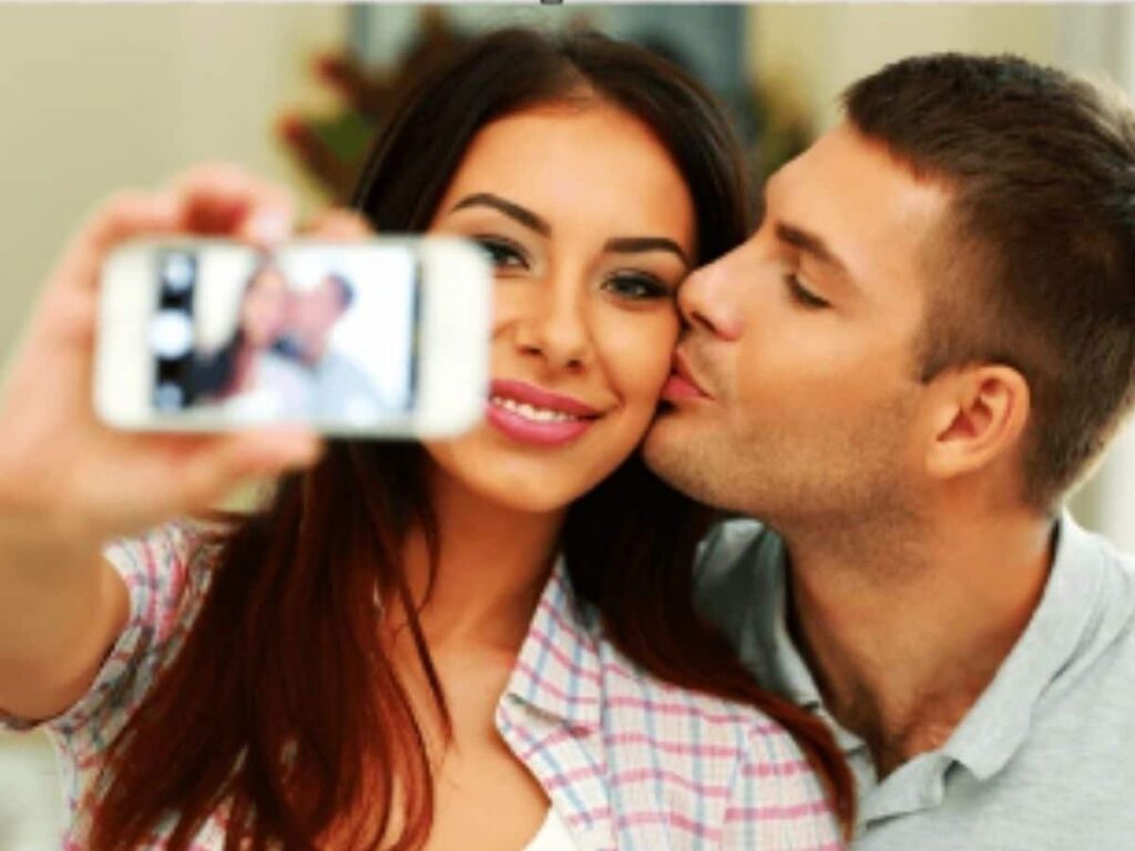 5 Social Media Secrets to Protect Your Relationship