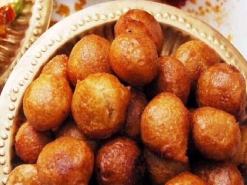 Ahoy Ashtami Treat: Don't Miss This GulGule Recipe!