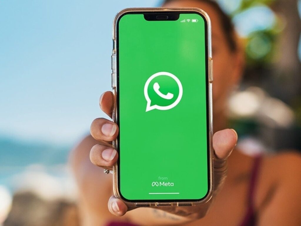 New WhatsApp features: Like statuses and mention friends