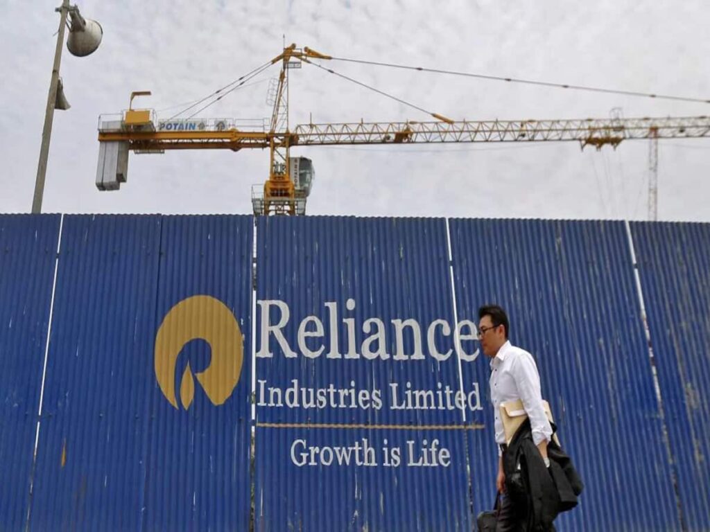 Reliance Industries Q2 results to be announced on October 14, focus on stock performance.