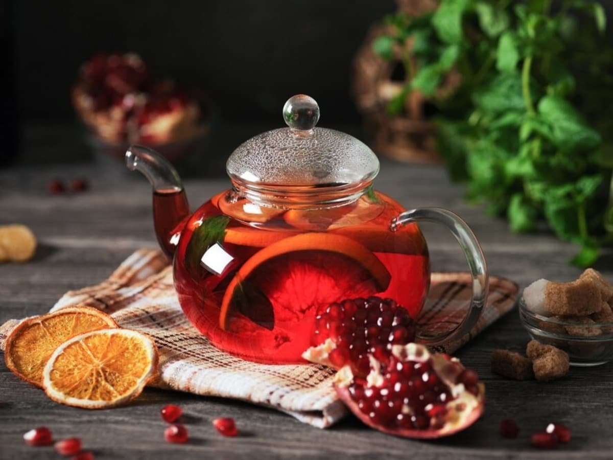 Soothe Cough and Cold This Season with Pomegranate Peel Tea: Benefits and Recipe