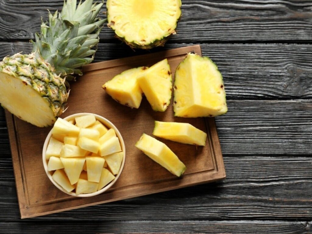 Soothe Your Throat: Smart Rules for Enjoying Pineapple