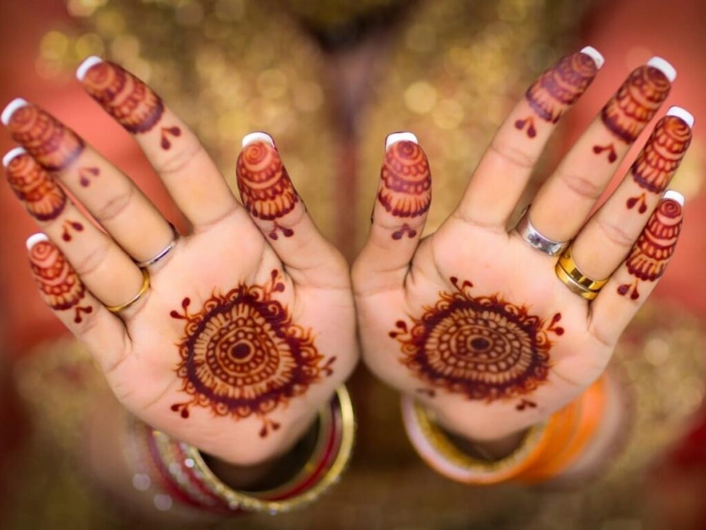 Unlock Vibrant Henna: Top Tips for Deep Color!