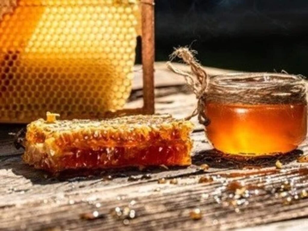 Boost Your Immunity This Season with These 5 Honey Hacks