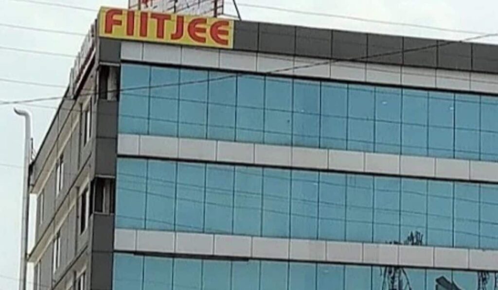 FIITJEE shuts down after collecting five lakh fees from students; other coaching centers now under scrutiny.