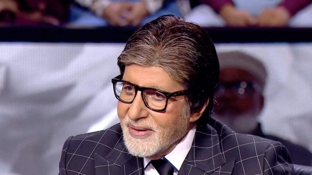 Amitabh Bachchan's Mistake While Watching a Match at the Stadium