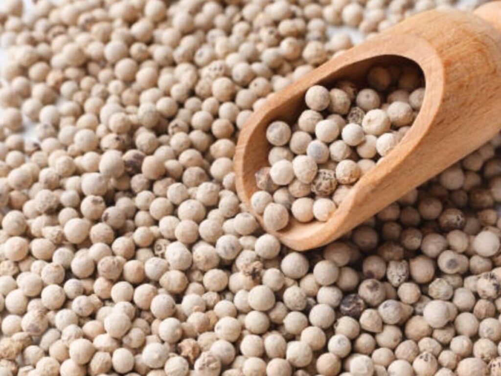 Boost Eye Health and Burn Fat with White Pepper!