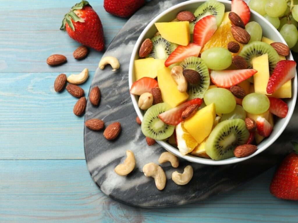 Fruits or Nuts: What’s the Healthier Breakfast Choice?