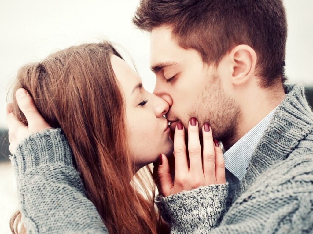 Sweet Kiss Day 2025 Wishes: Top 10 Romantic Messages to Make It Special!