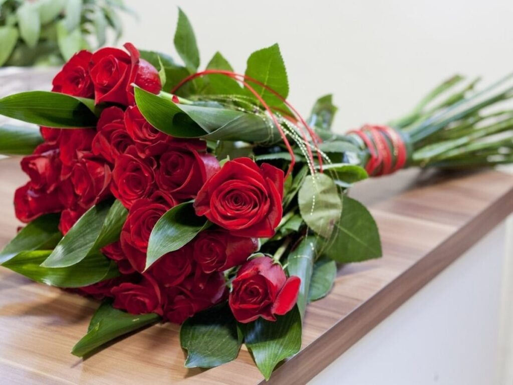 Valentine's Day 2025: How Many Roses for Every Feeling?